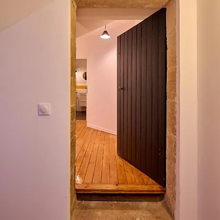 Appartamento L'Atelier, Atypique En Hyper Centre, Situe Dans Un Atelier D'Architecte, By Primo C0Nciergerie Nevers Esterno foto